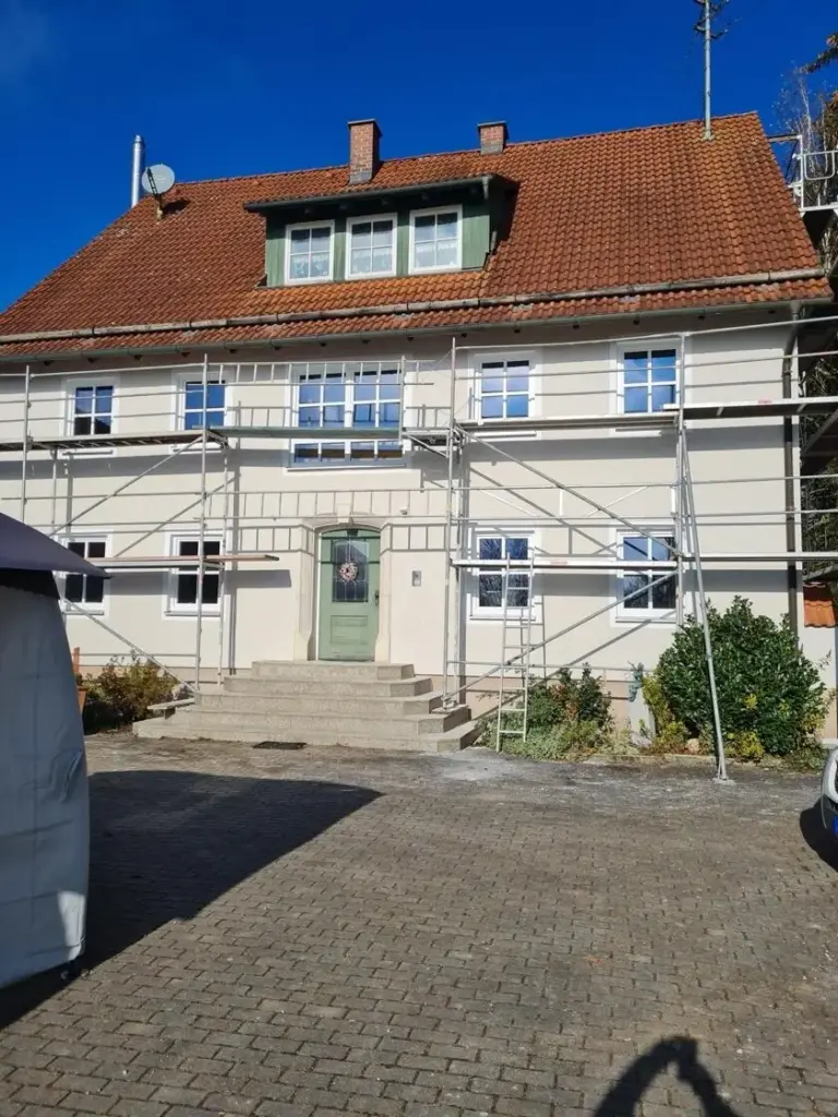 Verputzarbeiten Haus-Fassade neu